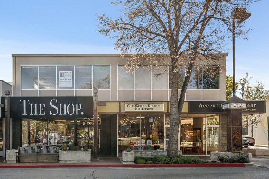 725-729 Santa Cruz Ave, Menlo Park, CA à vendre - Photo du bâtiment - Image 2 de 11