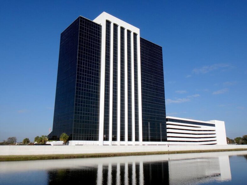 111 Veterans Blvd, Metairie, LA à louer - Photo du bâtiment - Image 2 de 3