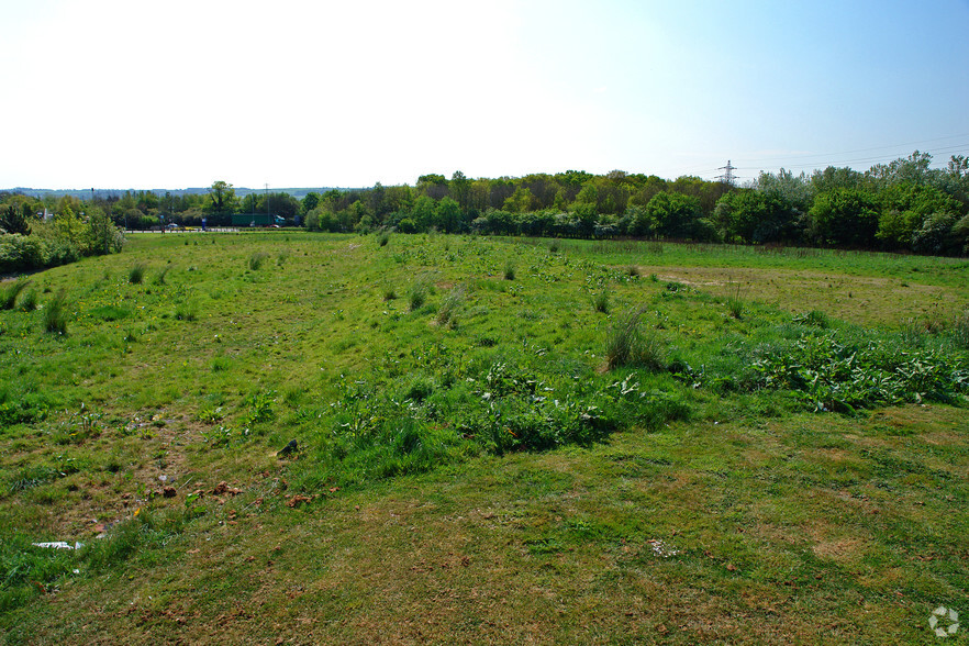 Whitehill Way, Swindon à vendre - Photo du bâtiment - Image 3 de 3