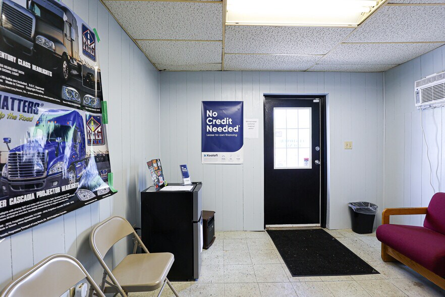 430 US-62 E, Eddyville, KY à vendre - Photo intérieure - Image 3 de 51