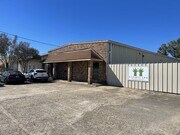 Baton Rouge Industrial Building For Lease - Entrepôt