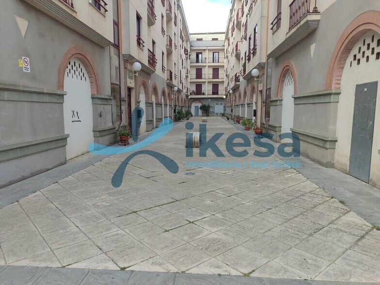 Retail in Torredonjimeno, Jaén for sale - Building Photo - Image 2 of 28