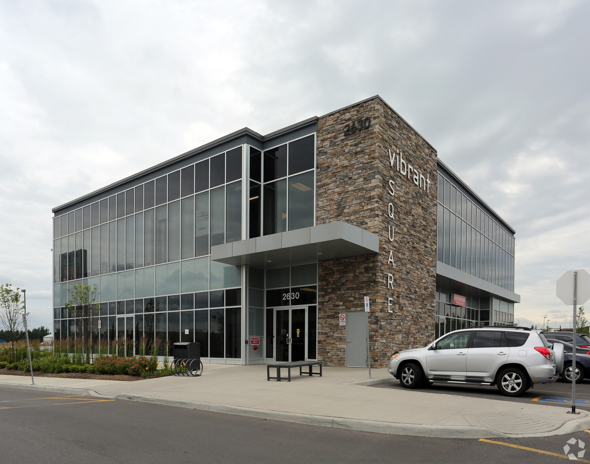 2630 Rutherford Rd, Vaughan, ON à vendre Photo principale- Image 1 de 8