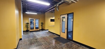 44 W Broadway, Eugene, OR à louer Photo intérieure- Image 2 de 6