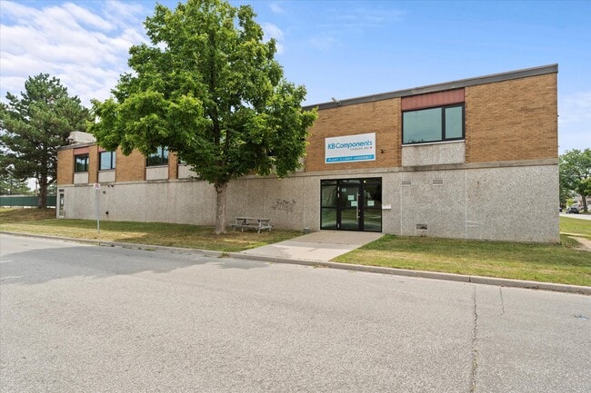 More details for 1701 Shepherd, Windsor, ON - Office for Lease