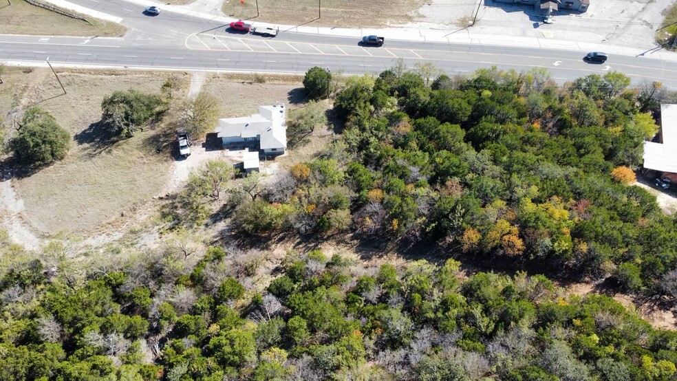 1300 Highway 180 W, Mineral Wells, TX à vendre - Photo du bâtiment - Image 1 de 1