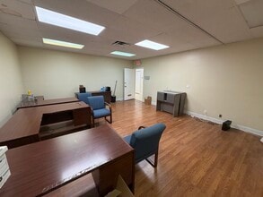 7831-7865 W Sample Rd, Coral Springs, FL for lease Interior Photo- Image 1 of 1