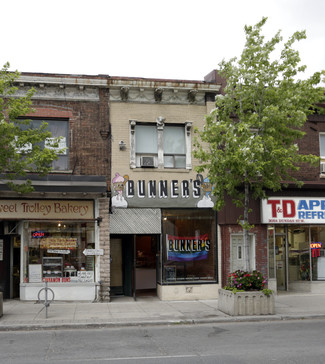 Plus de détails pour 3054 Dundas St, Toronto, ON - Vente au détail à vendre