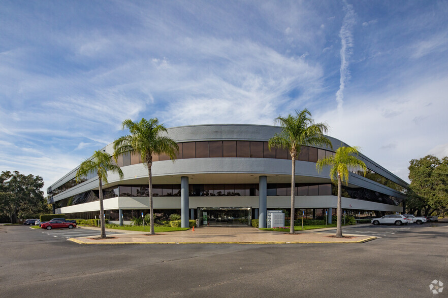 4902 Eisenhower Blvd, Tampa, FL for lease - Building Photo - Image 1 of 12