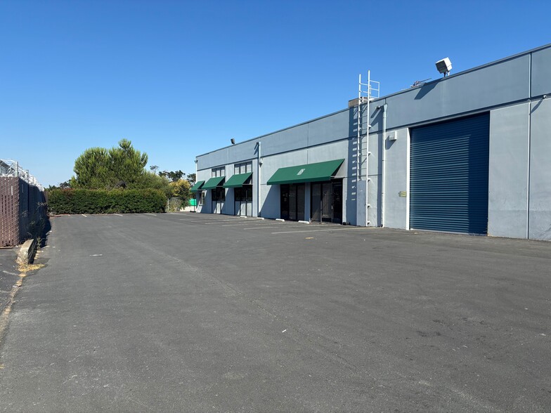 130 Mason Cir, Concord, CA for lease - Building Photo - Image 2 of 8