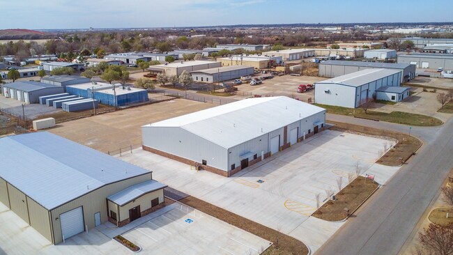 Plus de détails pour 2609-2617 S Ann Arbor Ave, Oklahoma City, OK - Industriel à louer