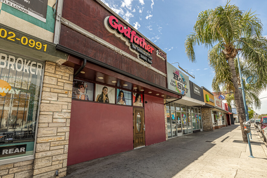 21516 Sherman Way, Canoga Park, CA for sale - Building Photo - Image 1 of 1