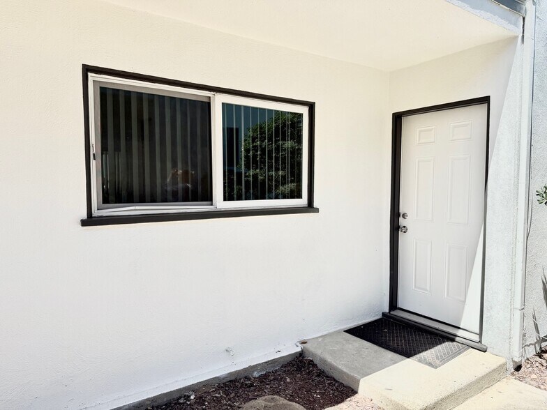 1112 E Imperial Ave, El Segundo, CA à vendre - Photo du bâtiment - Image 3 de 11