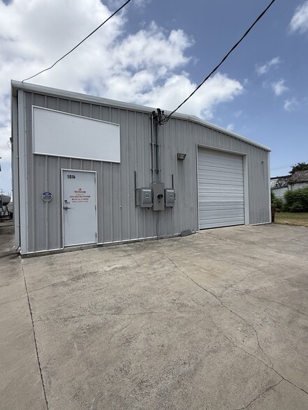 1014 Laredo St, Corpus Christi, TX for sale - Building Photo - Image 2 of 4