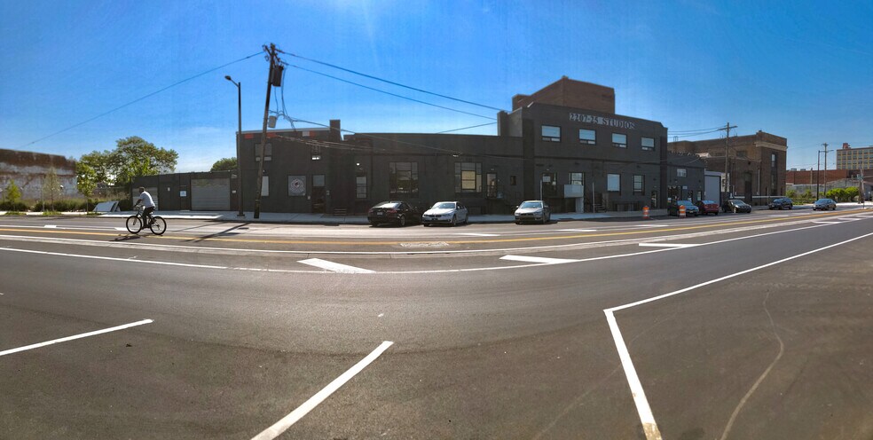 2207-25 N American St, Philadelphia, PA à louer - Photo du bâtiment - Image 2 de 5