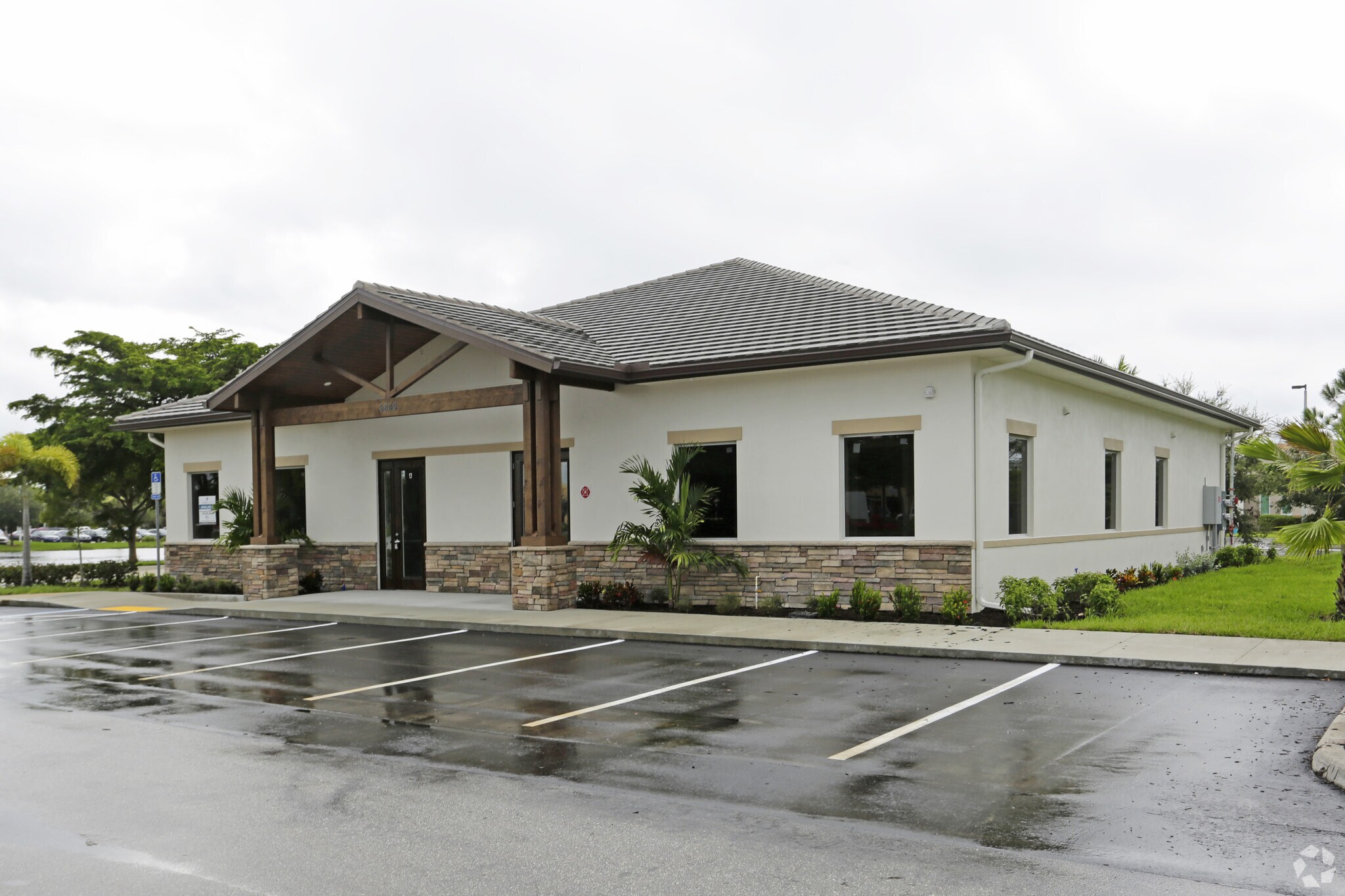 6846 International Center Blvd, Fort Myers, FL à vendre Photo principale- Image 1 de 1