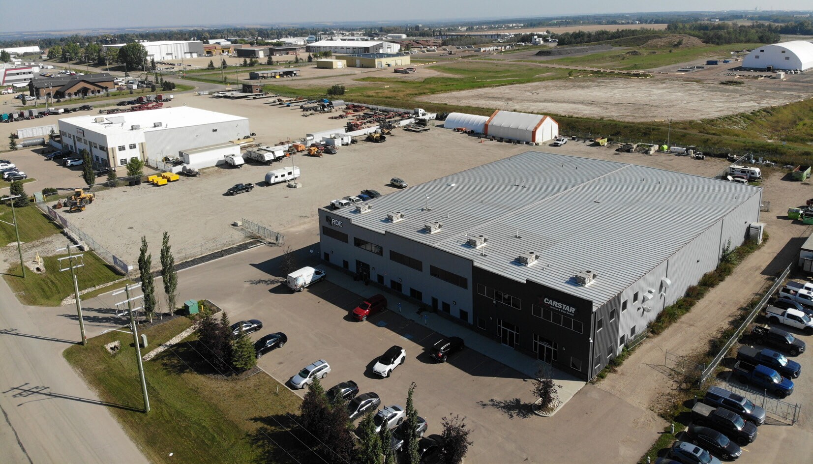 368 Saskatchewan Ave, Spruce Grove, AB à louer Photo du bâtiment- Image 1 de 19