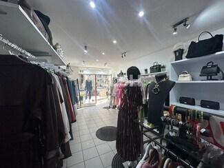 Plus de détails pour Commerce de détail à louer