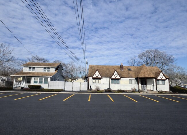 More details for 225-227 Union Ave – for Sale, Holbrook, NY