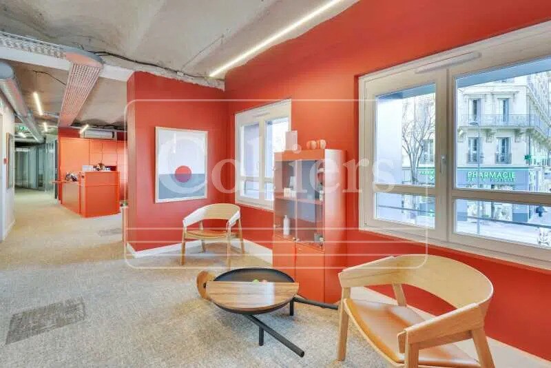 Office in Marseille for lease - Interior Photo - Image 2 of 13