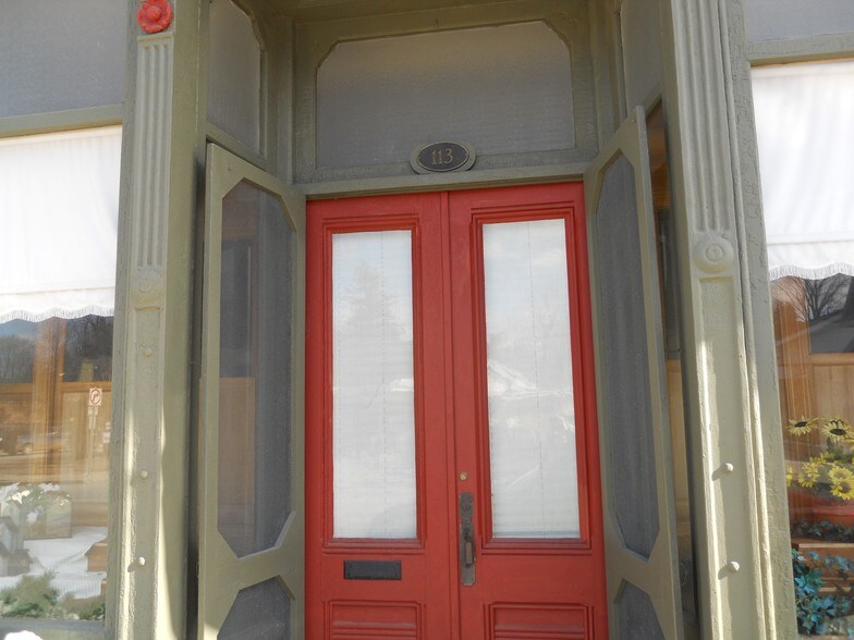 115 S Main St, Vassar, MI à louer - Photo du bâtiment - Image 3 de 64