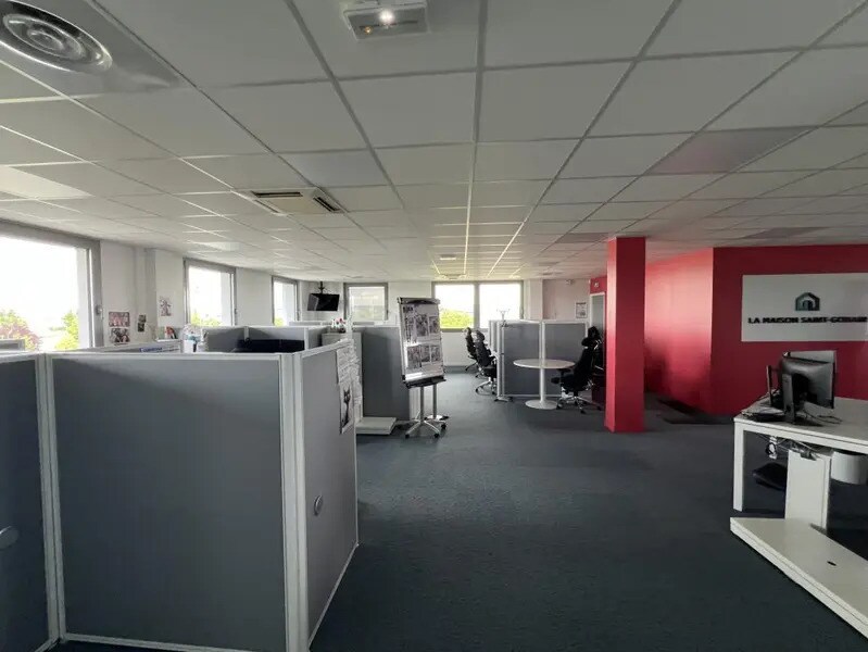 Bureau dans Reims à louer Photo intérieure- Image 1 de 8
