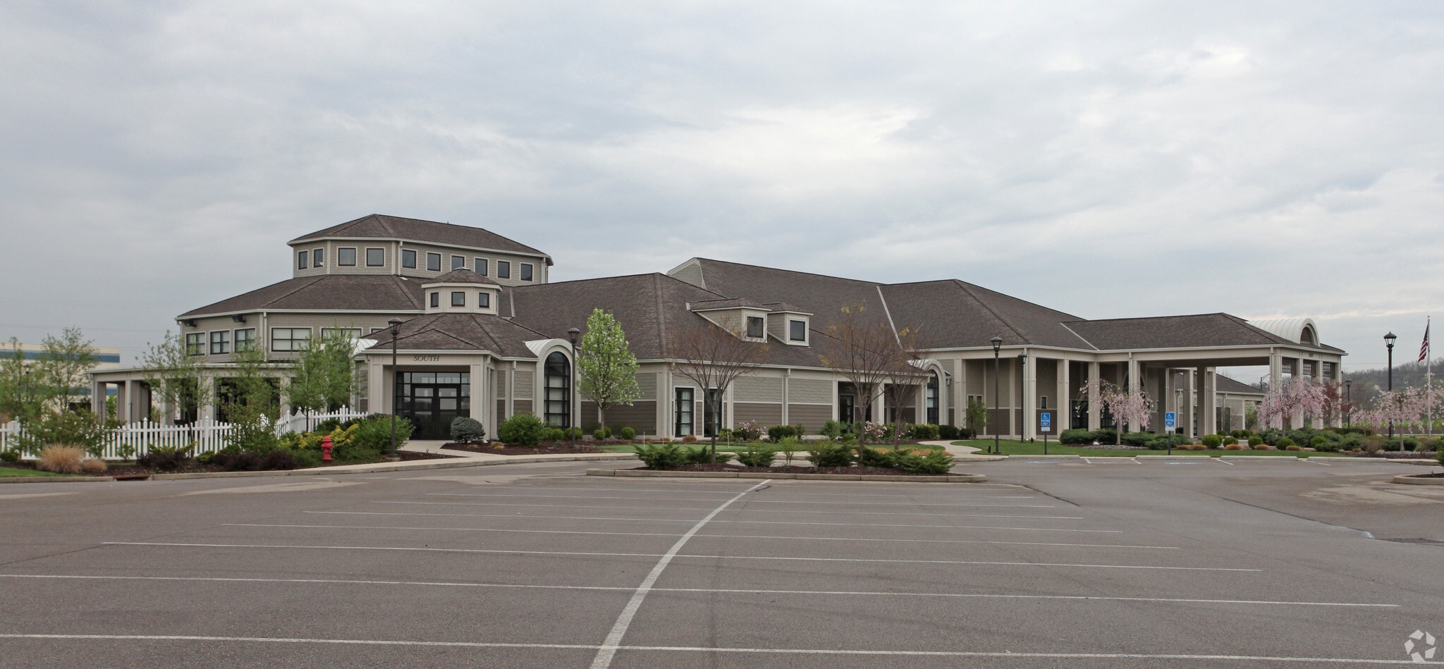 5533 Chappell Crossing Blvd, West Chester, OH à vendre Photo principale- Image 1 de 23