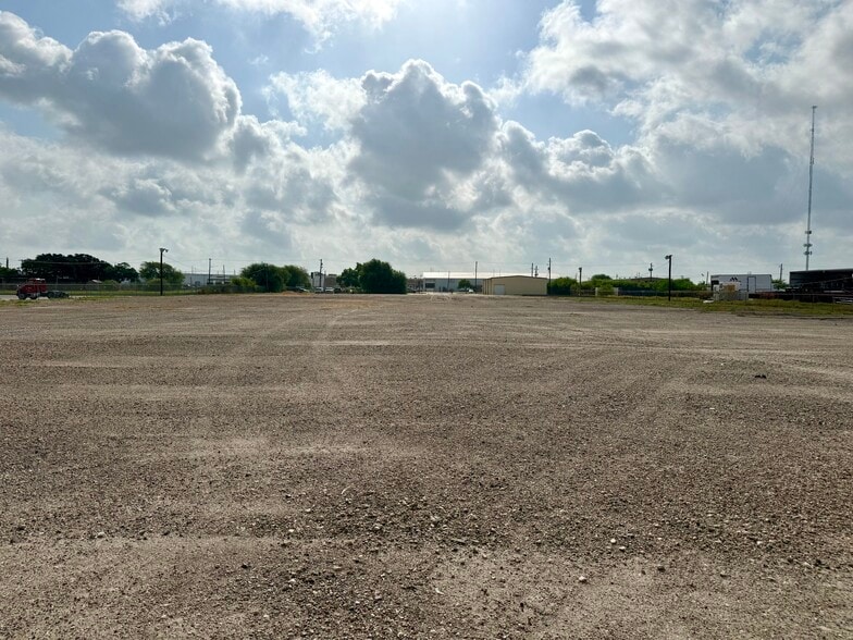 433 N Navigation Blvd, Corpus Christi, TX for lease - Other - Image 2 of 7