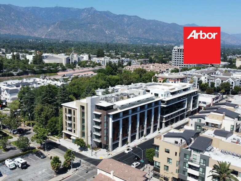 218 N El Molino Ave, Pasadena, CA à louer - Photo du bâtiment - Image 2 de 10
