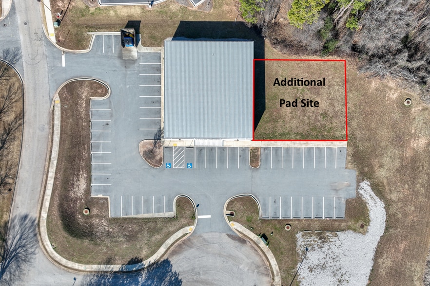 3632 Southland Dr, Flowery Branch, GA for lease - Building Photo - Image 3 of 12