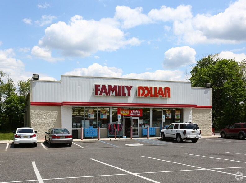 825 N Delsea Dr, Clayton, NJ for sale - Building Photo - Image 2 of 7