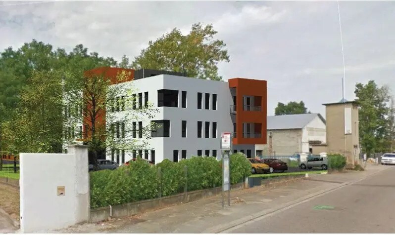 Flex dans Chassieu à louer - Photo du bâtiment - Image 3 de 4