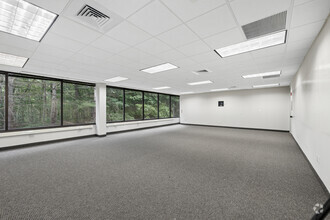 55 Corporate Dr, Trumbull, CT for lease Interior Photo- Image 2 of 8
