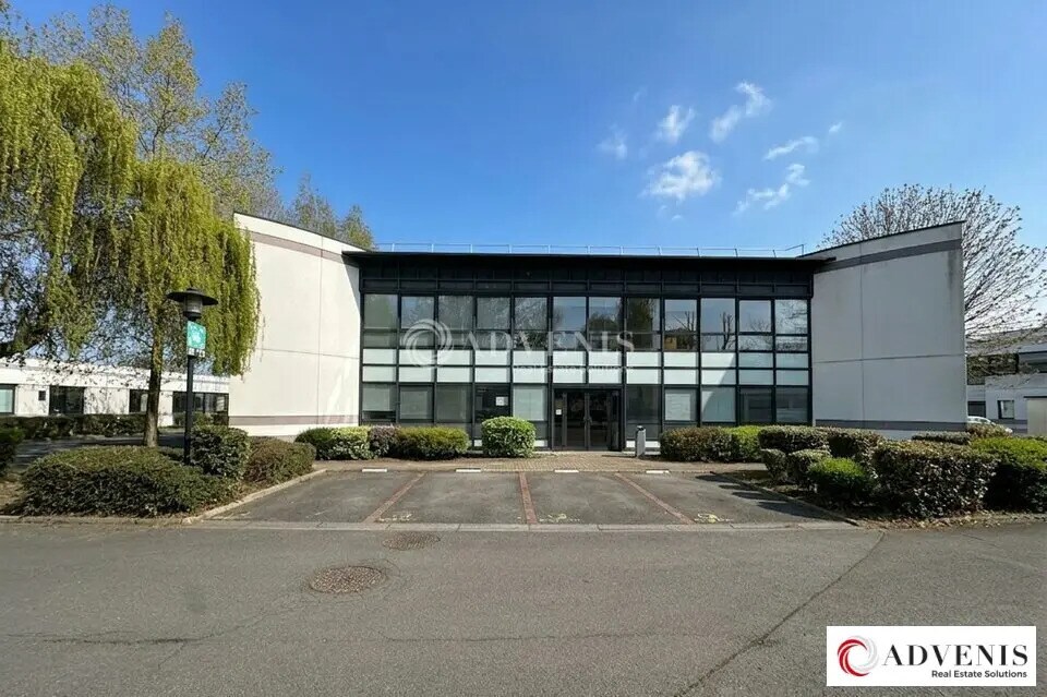 Office in Villeneuve-d'Ascq for lease Building Photo- Image 1 of 9