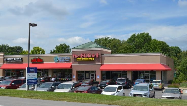 410-446 SE 291 Hwy, Lee's Summit, MO à louer - Photo du bâtiment - Image 3 de 4