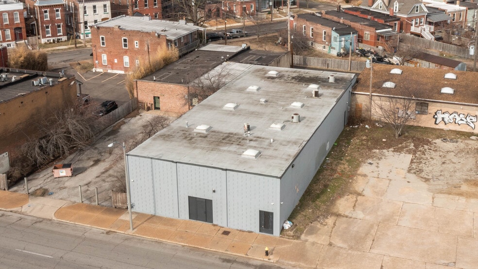 1425 S Vandeventer Ave, Saint Louis, MO for sale - Building Photo - Image 3 of 4