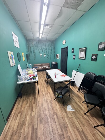 3001-3061 S Sheridan Rd, Tulsa, OK for lease - Building Photo - Image 2 of 9