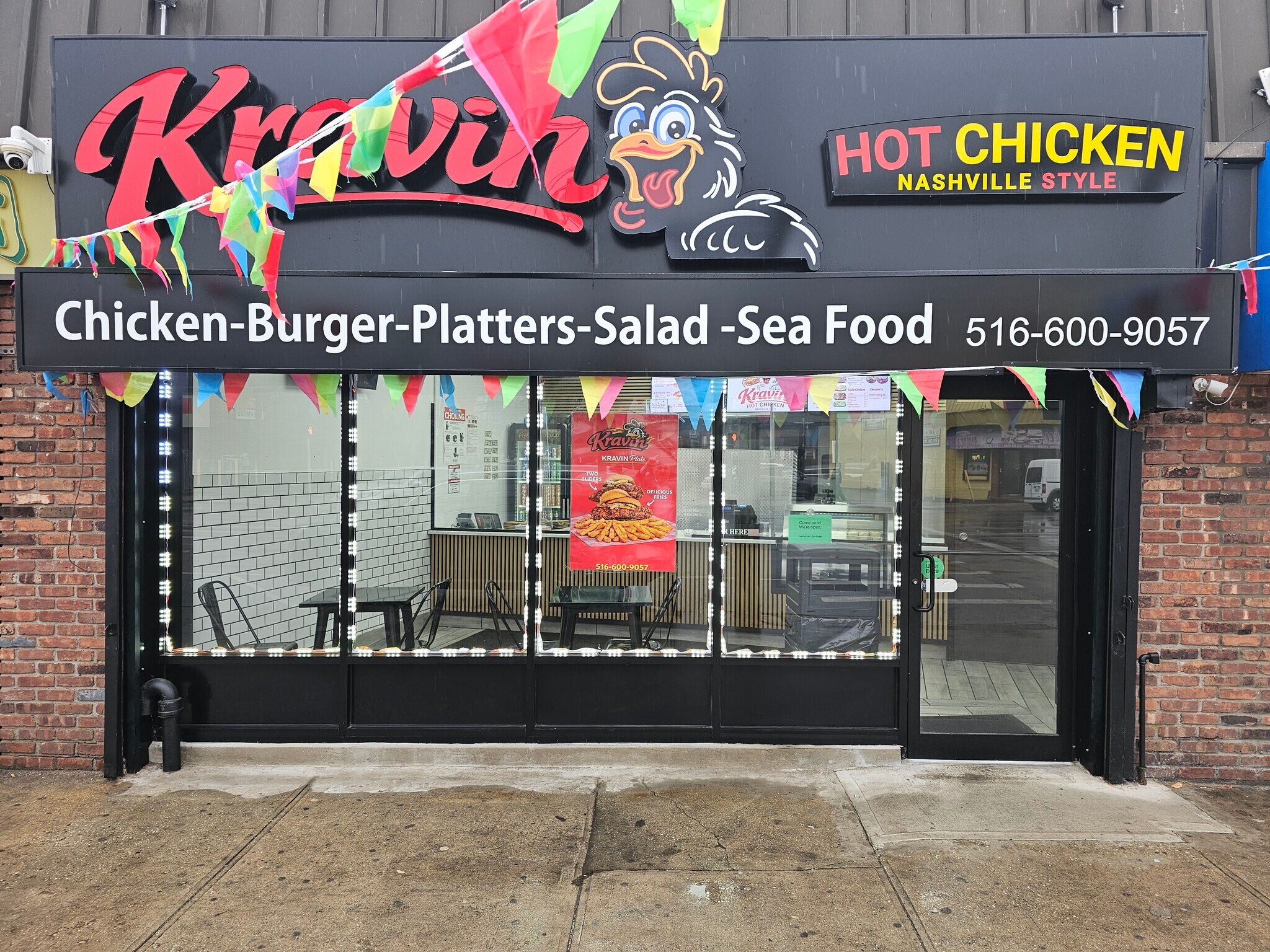 319 Nassau Rd, Roosevelt, NY à louer Photo principale- Image 1 de 9