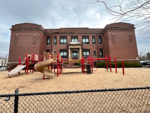 602 Plum St, Painesville, OH for sale Primary Photo- Image 1 of 68