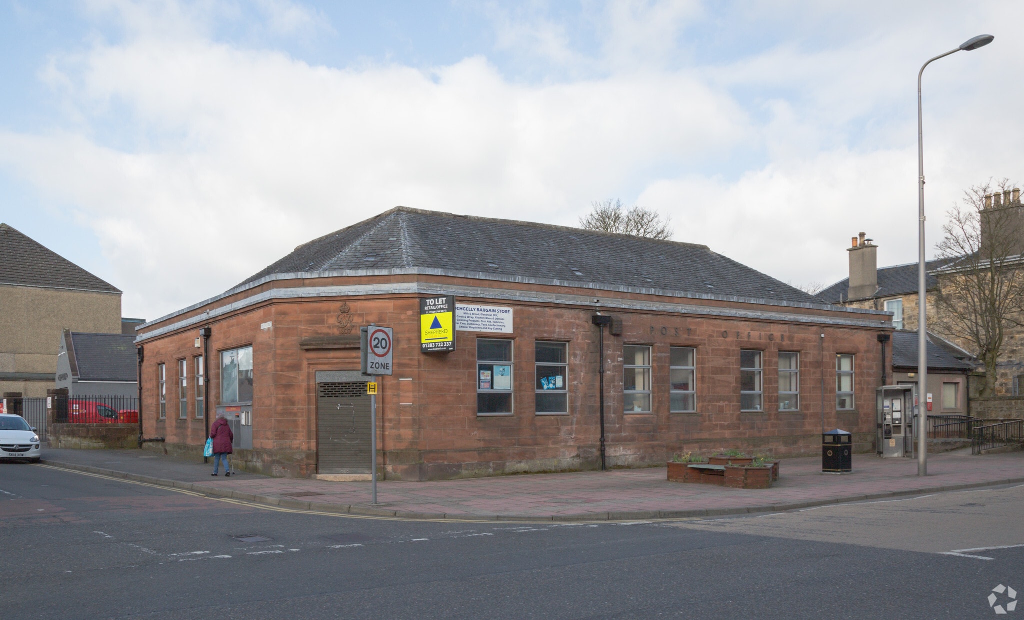 61 Bank St, Lochgelly for lease Primary Photo- Image 1 of 11
