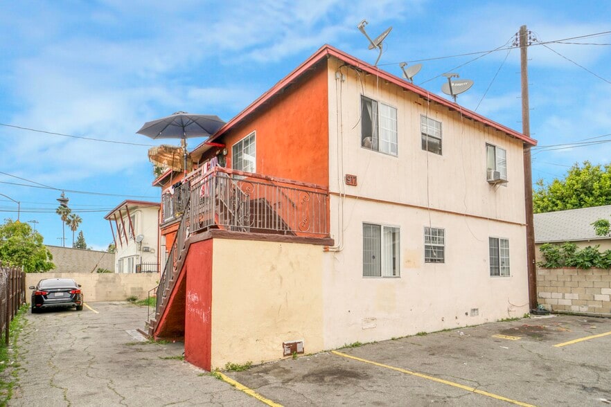917-919 N Ardmore Ave, Los Angeles, CA for sale - Building Photo - Image 3 of 14