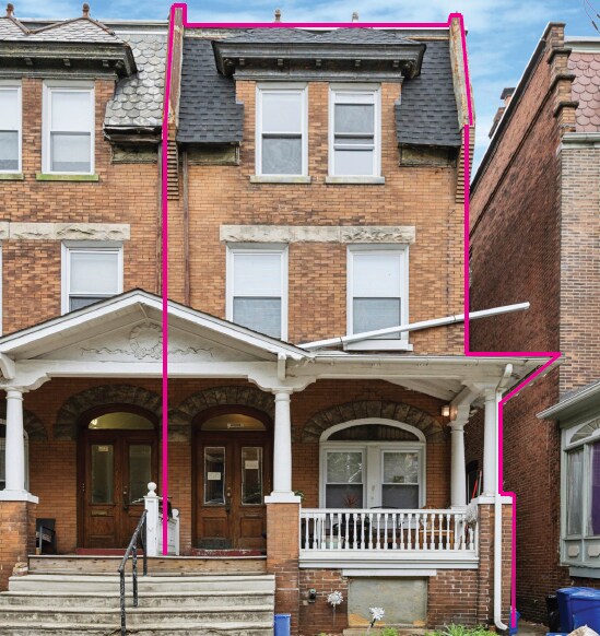 220 Buckingham Pl, Philadelphia, PA à vendre - Photo du bâtiment - Image 2 de 8