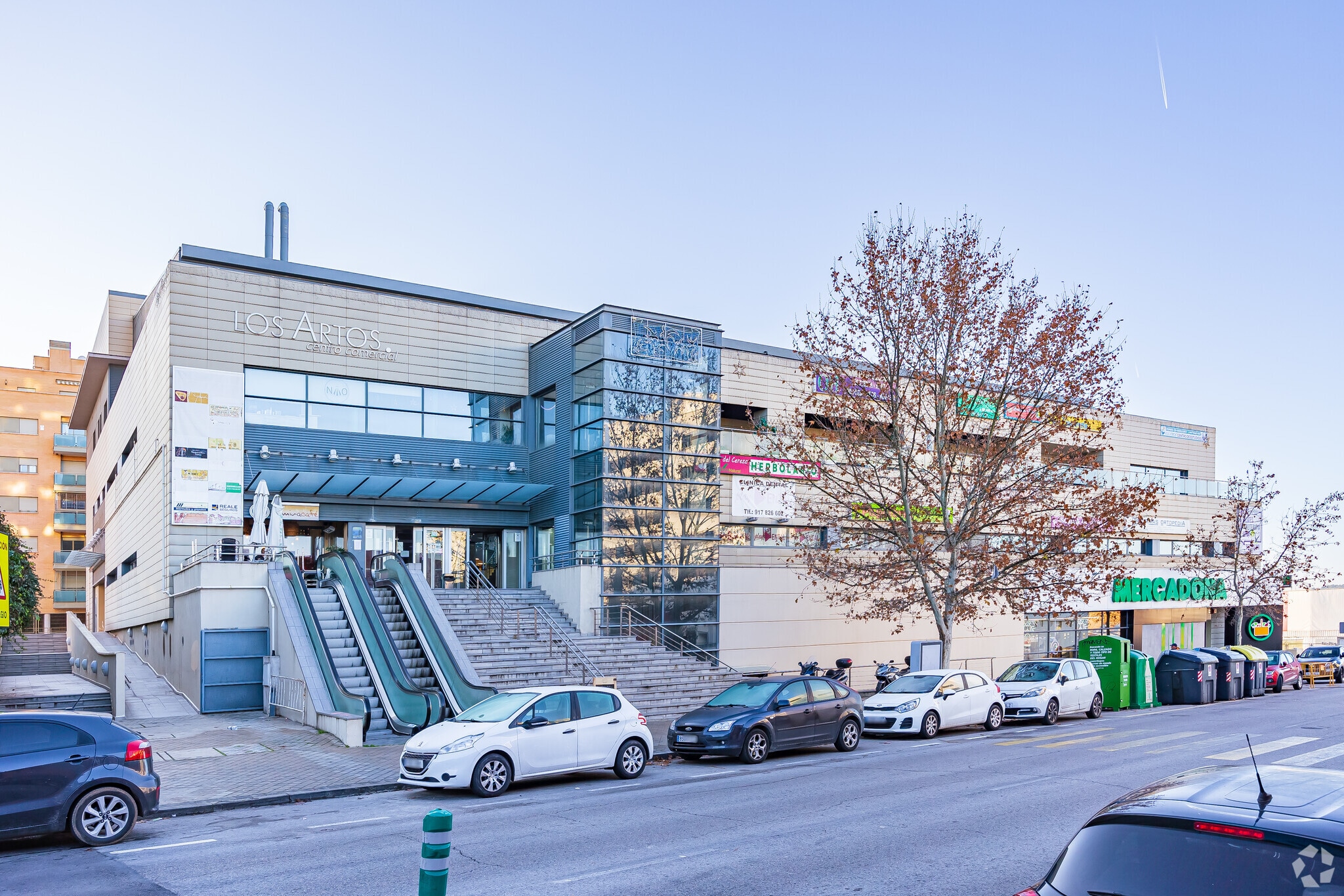 Commerce de détail dans Rivas-Vaciamadrid, Madrid à vendre Photo principale- Image 1 de 4