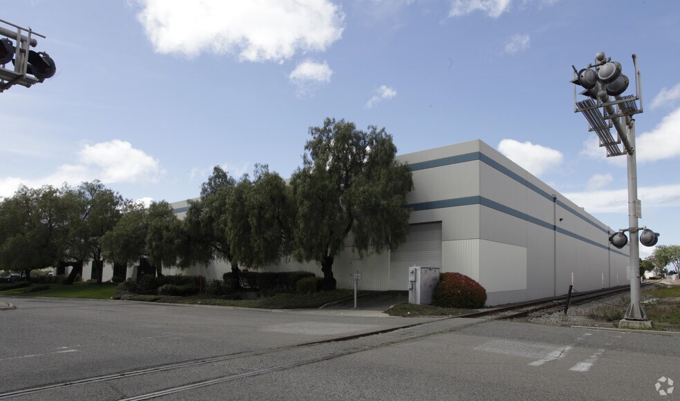 30655 San Clemente St, Hayward, CA for lease - Building Photo - Image 3 of 3