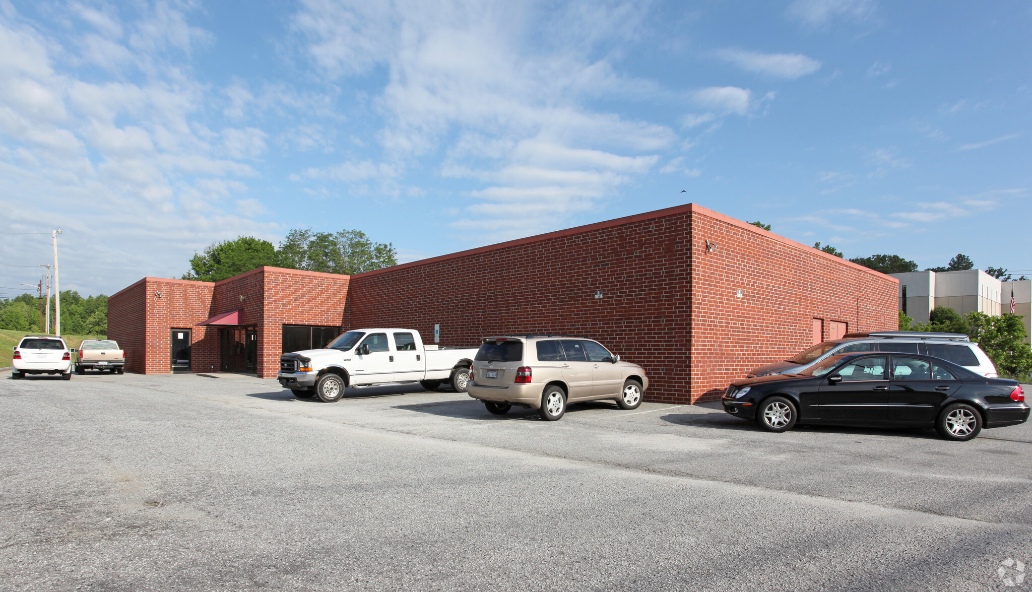 1744 Westchester Dr, High Point, NC for sale Building Photo- Image 1 of 1