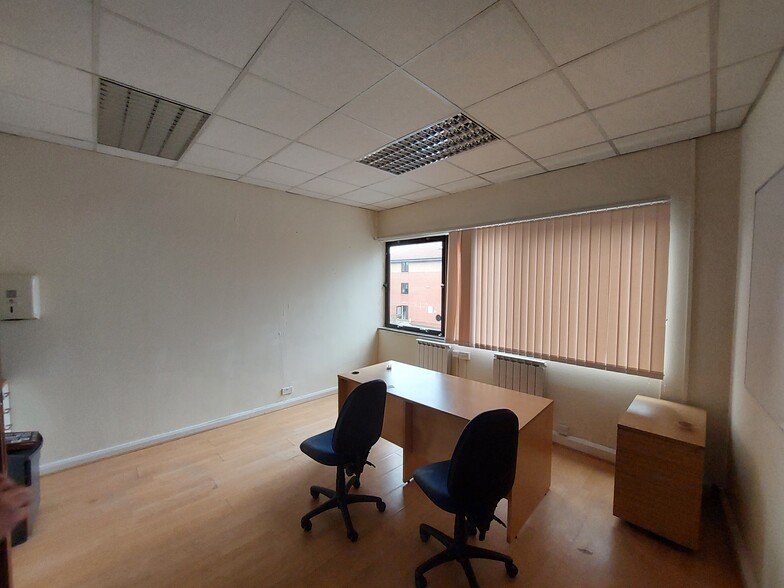 90-97 Broad St, Birmingham for lease - Interior Photo - Image 2 of 4