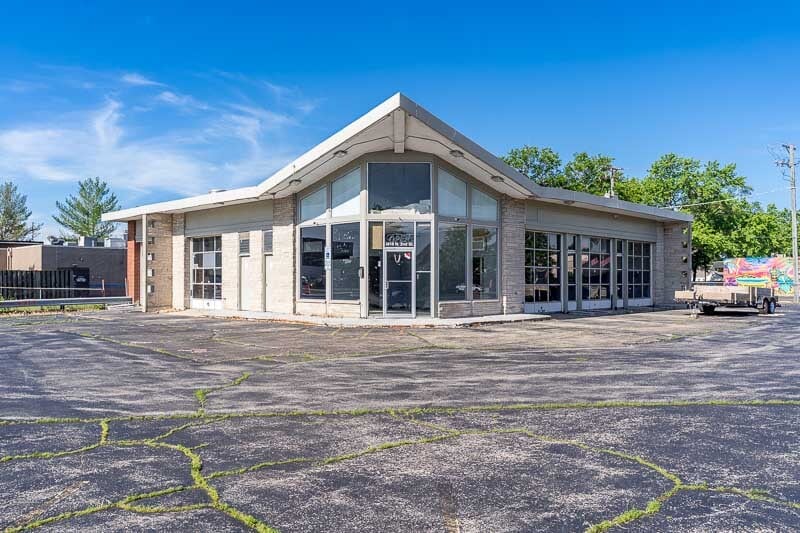5818 N 2nd St, Loves Park, IL for sale Building Photo- Image 1 of 4