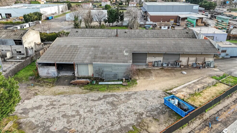 Rue Emmanuel Vitria, Gardanne for lease - Building Photo - Image 2 of 16