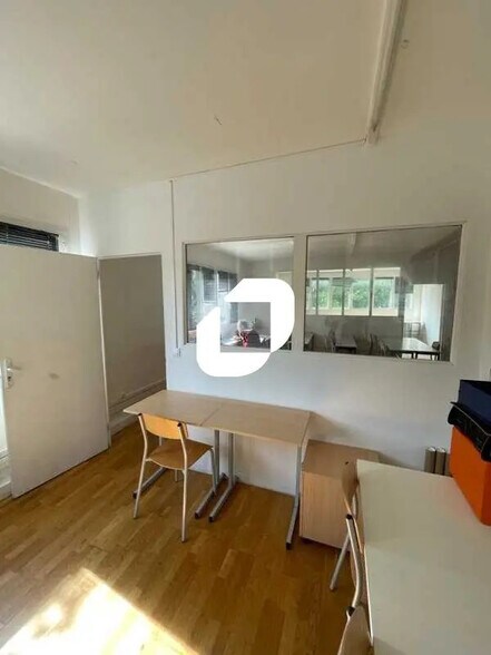 Bureau dans Montreuil à louer - Photo intérieure - Image 2 de 11