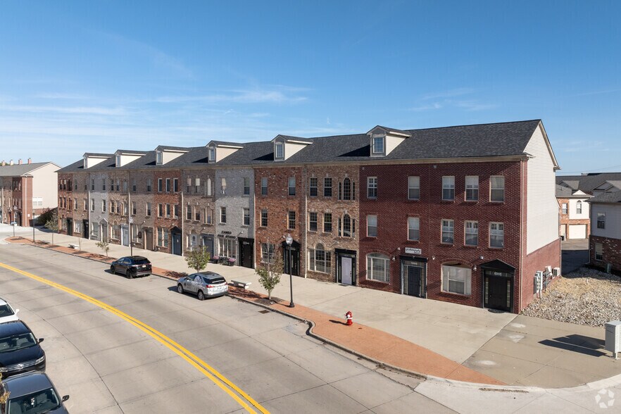 14064-14110 N Lakeside Blvd N, Shelby Township, MI à louer - Photo du bâtiment - Image 2 de 8